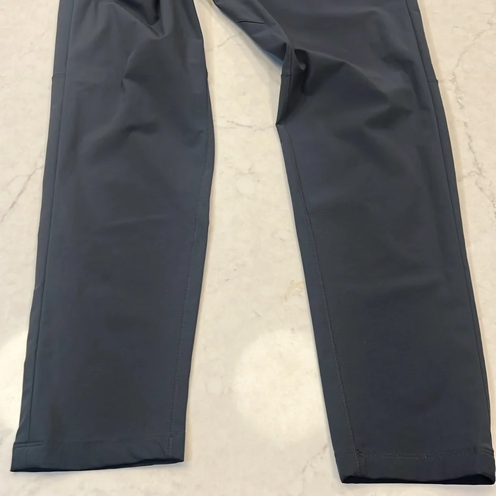 Lululemon Commission Pant Slim‎ Melanite Size Waist 34